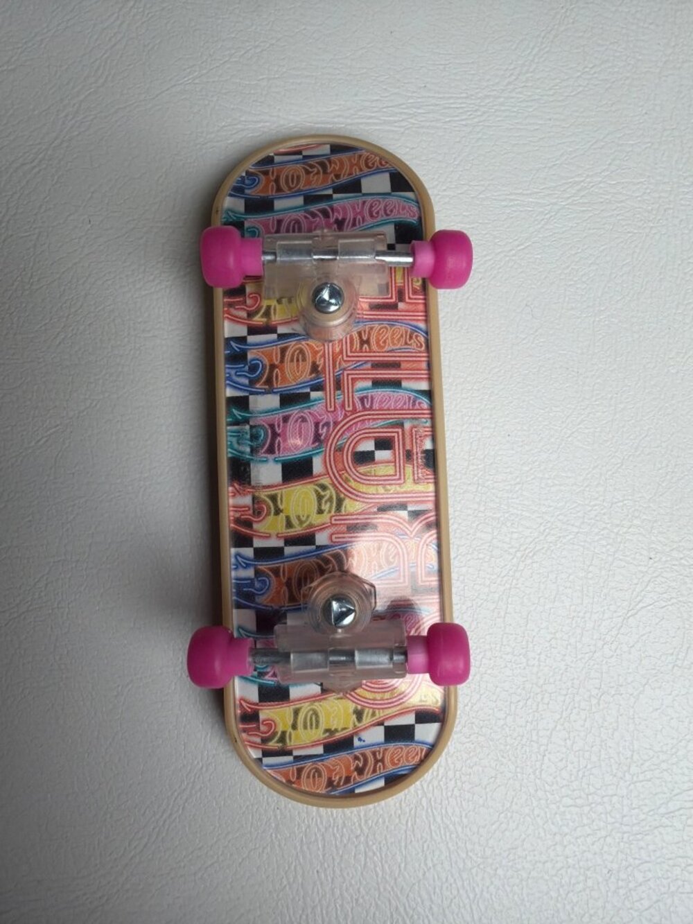 Lot of 3 Hot Wheels Skate Tony Hawk Fingerboards - Mini Skateboards - Picture 5 of 6